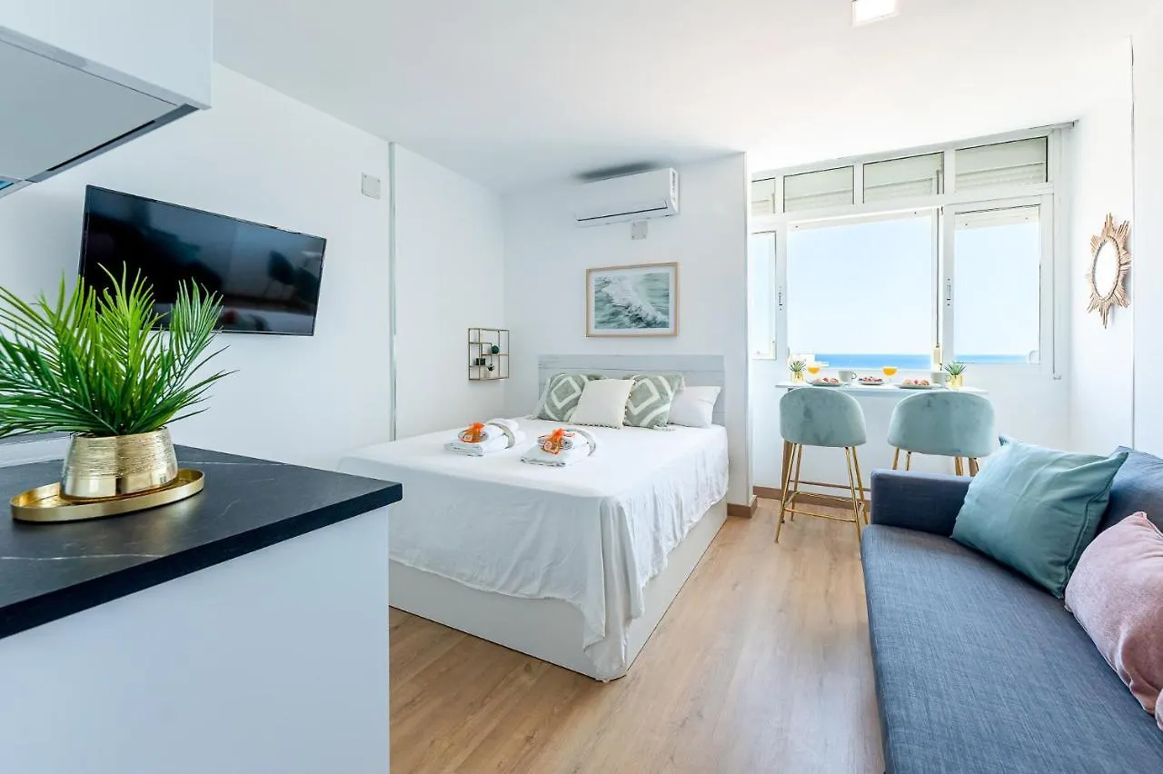 797 Holiday Rentals- Estudio En Las Naciones Con Vistas Al Mar Benalmadena Spain